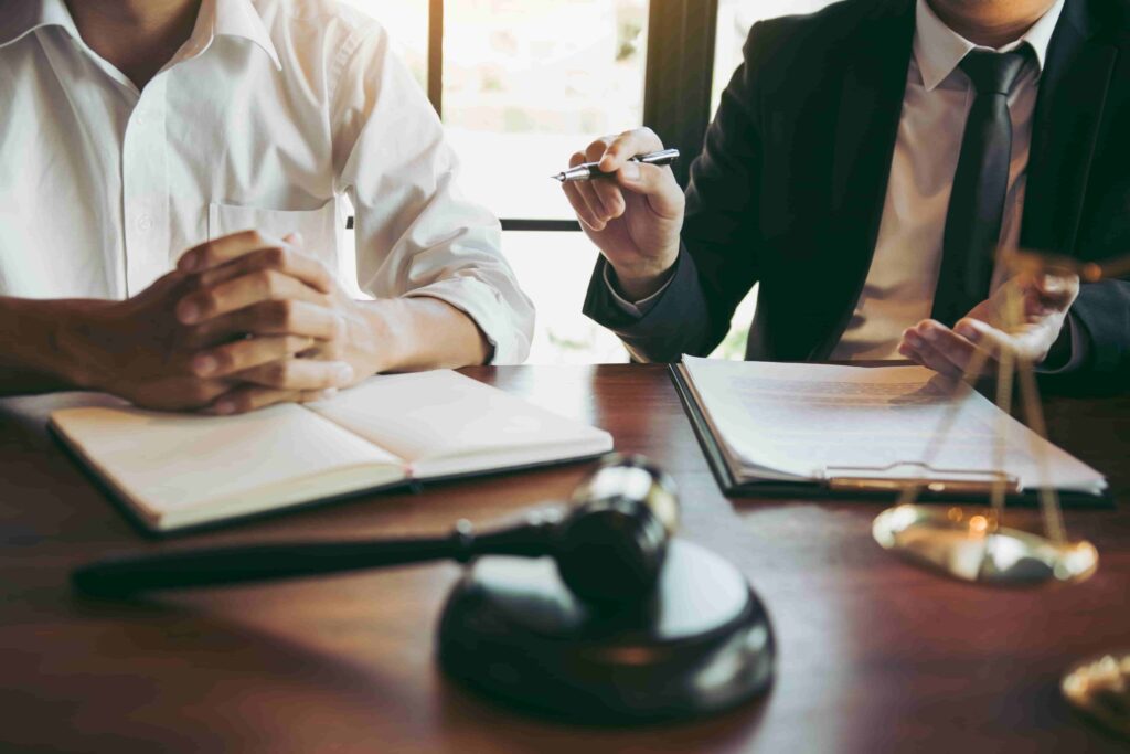Luật sư tư vấn dân sự