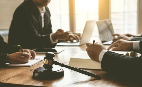 luật sư tư vấn pháp lý nội thất