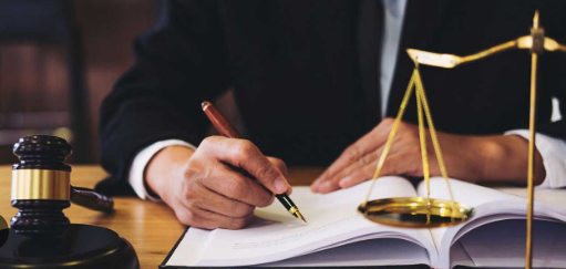 Luật sư hỗ trợ mua bán công ty công nghiệp nặng