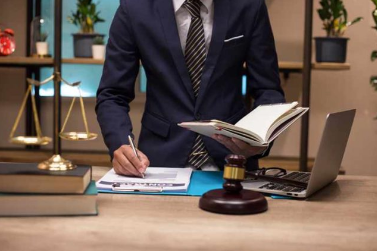 Luật sư tư vấn pháp lý M&A ngành thiết kế