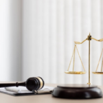 Dịch vụ luật sư tranh chấp thương mại nhanh chóng giá rẻ