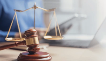 Luật sư giải quyết tranh chấp thương mại nhanh chóng hiệu quả giá rẻ