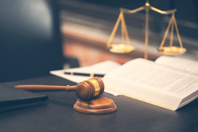 Dịch vụ luật sư tranh chấp thương mại nhanh chóng