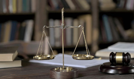 Luật sư hỗ trợ vi phạm thương mại nhanh