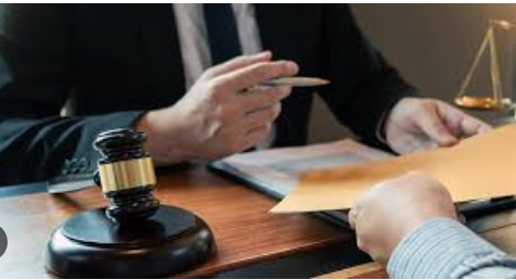 Luật sư thuế doanh nghiệp