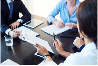 Kiện quyết định hành chính thuê luật sư